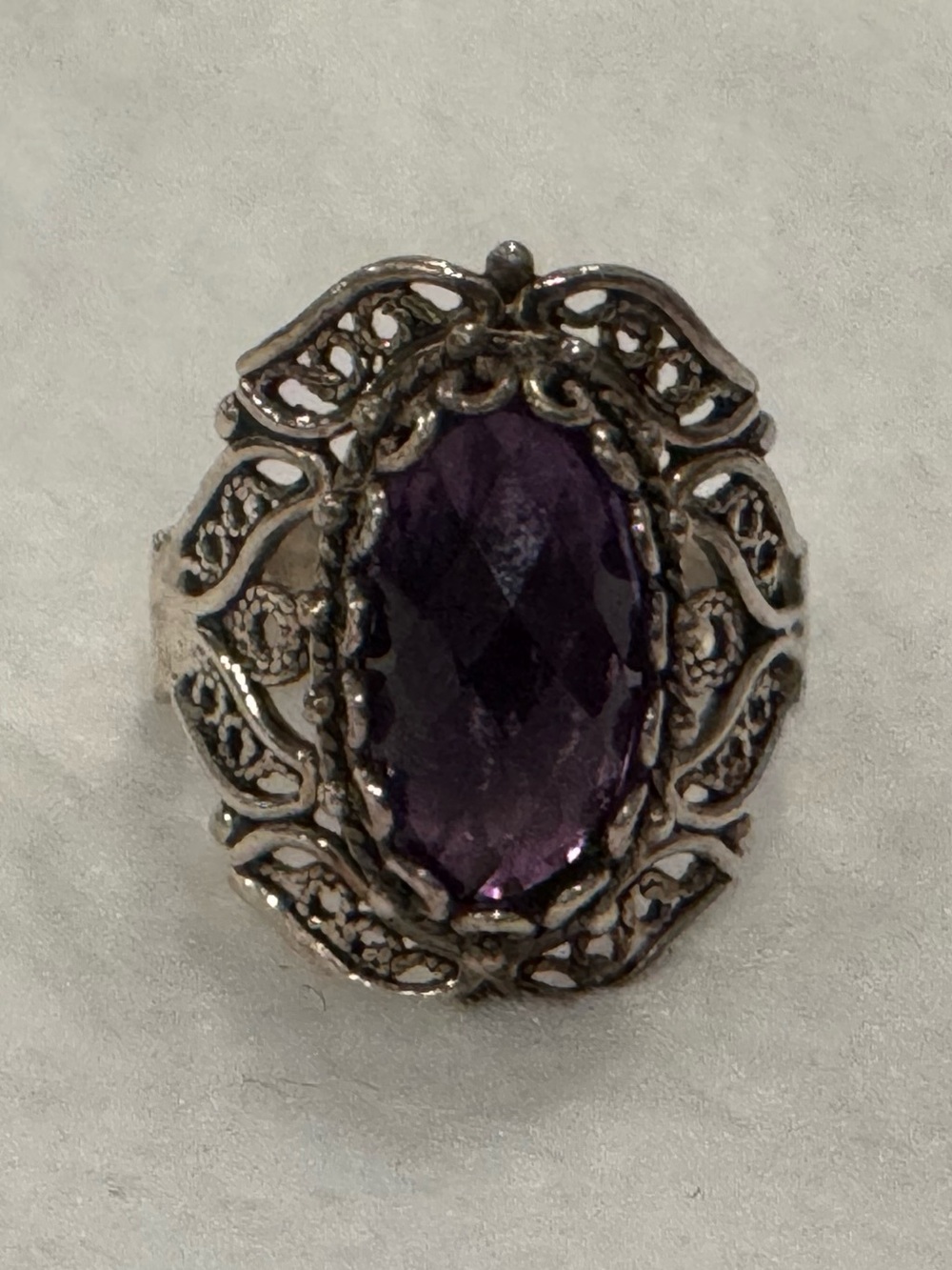 Vintage-Style Filigree Sterling Silver Ring with Amethyst
